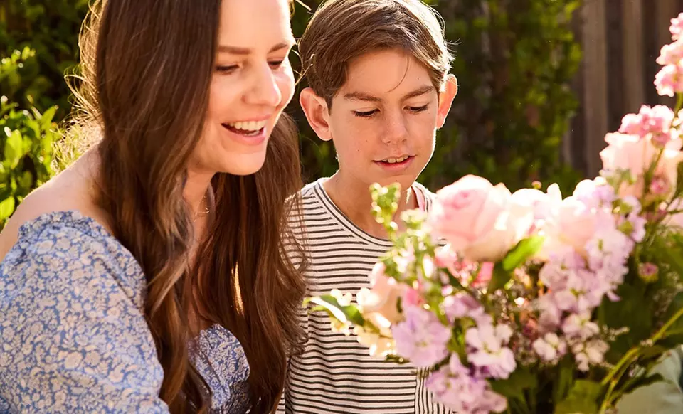 Next Day Delivery Fresh Flowers & Gifts from 1-800-Flowers.com (up to 55% off)