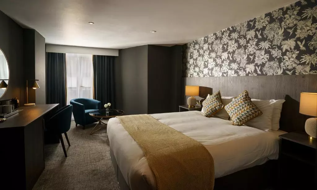 4* Lancashire: Stay for up to 4 with Spa access