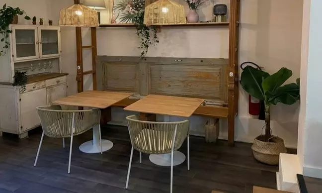 Date un festín con un brunch con platos salados y dulces en Succu