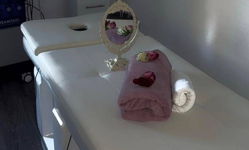 Image 3: 45-90 Min. Gesichtsbehandlung mit Tiefenreinigung und Gesichts-Massage