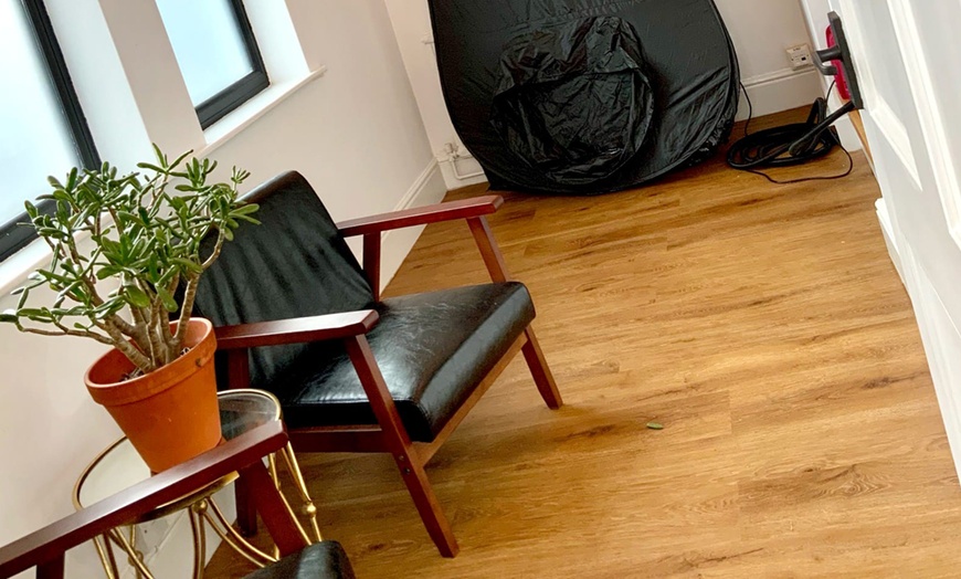 Image 3: Relaxing Spa Treatments with 30, 60, or 90 Minutes Massage Options