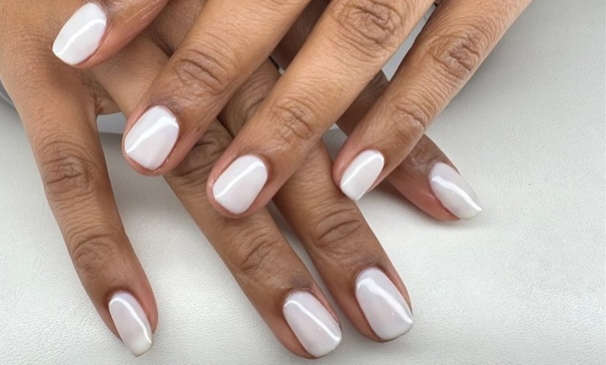 Image 12: Shellac Gel or BIAB Manicure and/or Pedicure