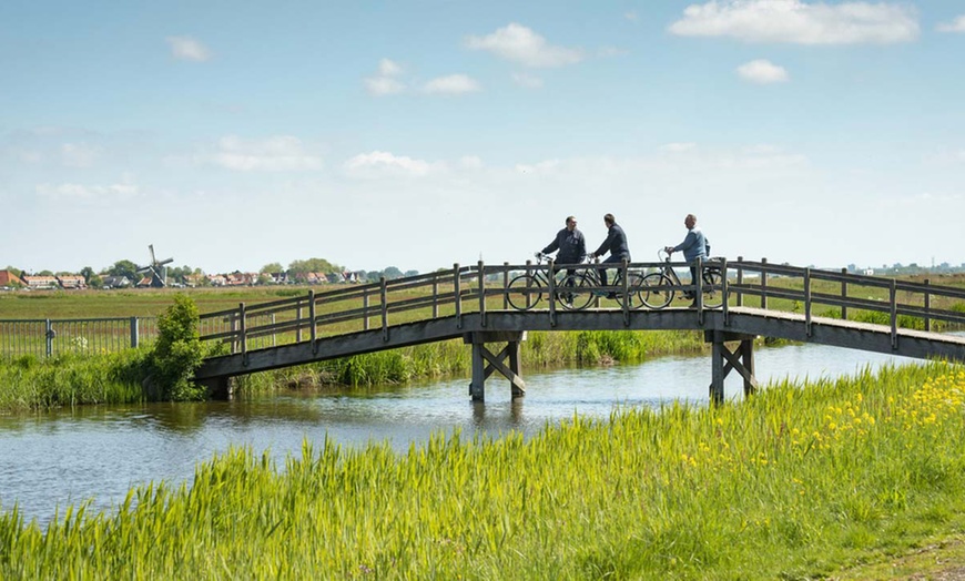Image 14: Zaan Inn: twin- of king tweepersoonskamer of family suite met ontbijt
