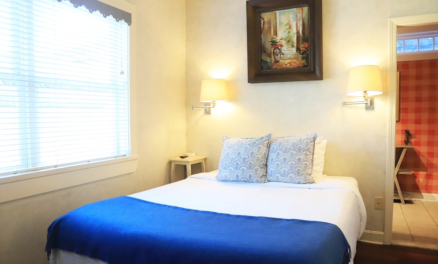 Image 15: Charming Stay at Hartstone Inn in Camden, ME
