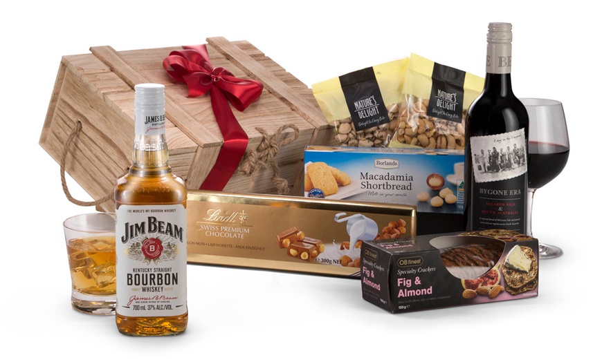Image 3: Whisky & Red, Bourbon & Red, Connoisseur& Regal Gift Hamper Collection