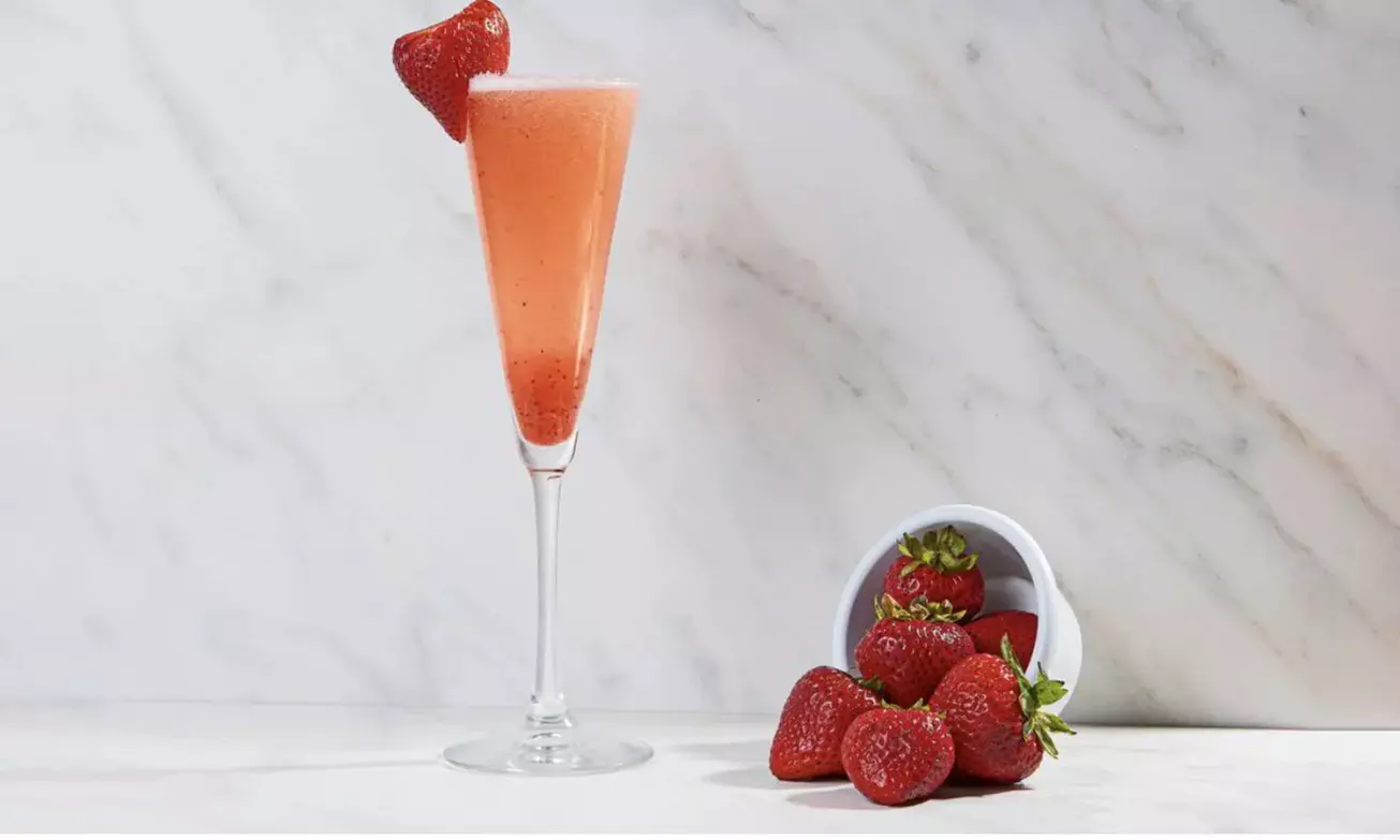 Dine & Delight: $15 or $30 Toward Food and Drinks at Casa El Desayuno