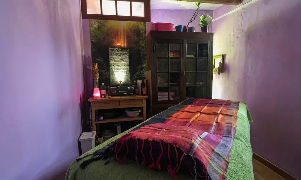 Rituel ayurvédique : massage Abhyanga ou massage aux pochons