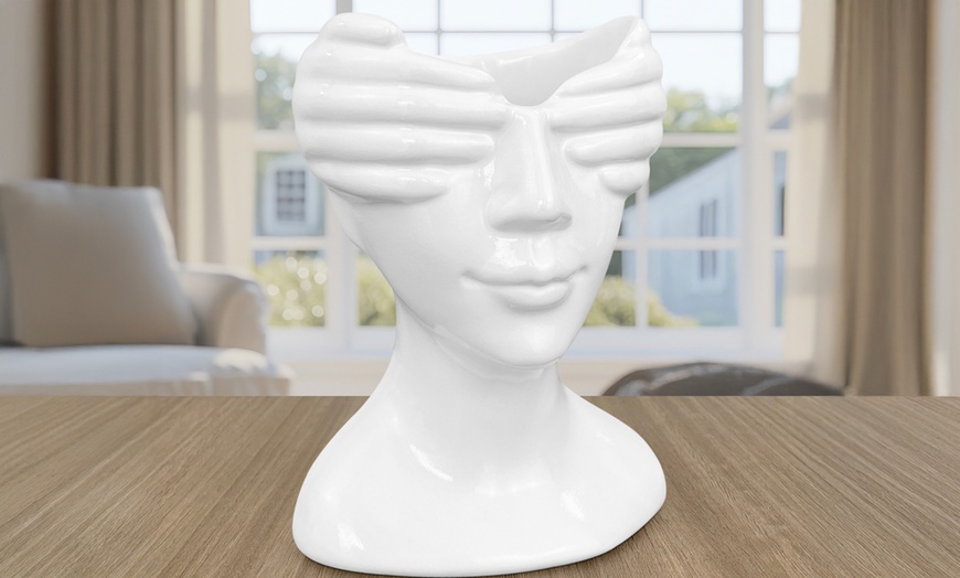 Image 6: Vaso decorativo a forma di mezzo busto femminile