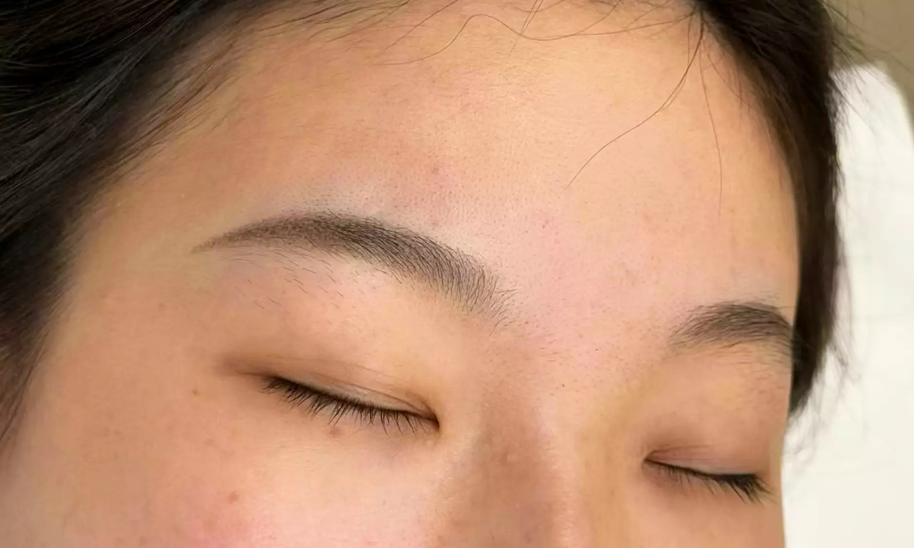 Microblading Session for both Eyebrows - 2 Hours w/ Optional Touch Up
