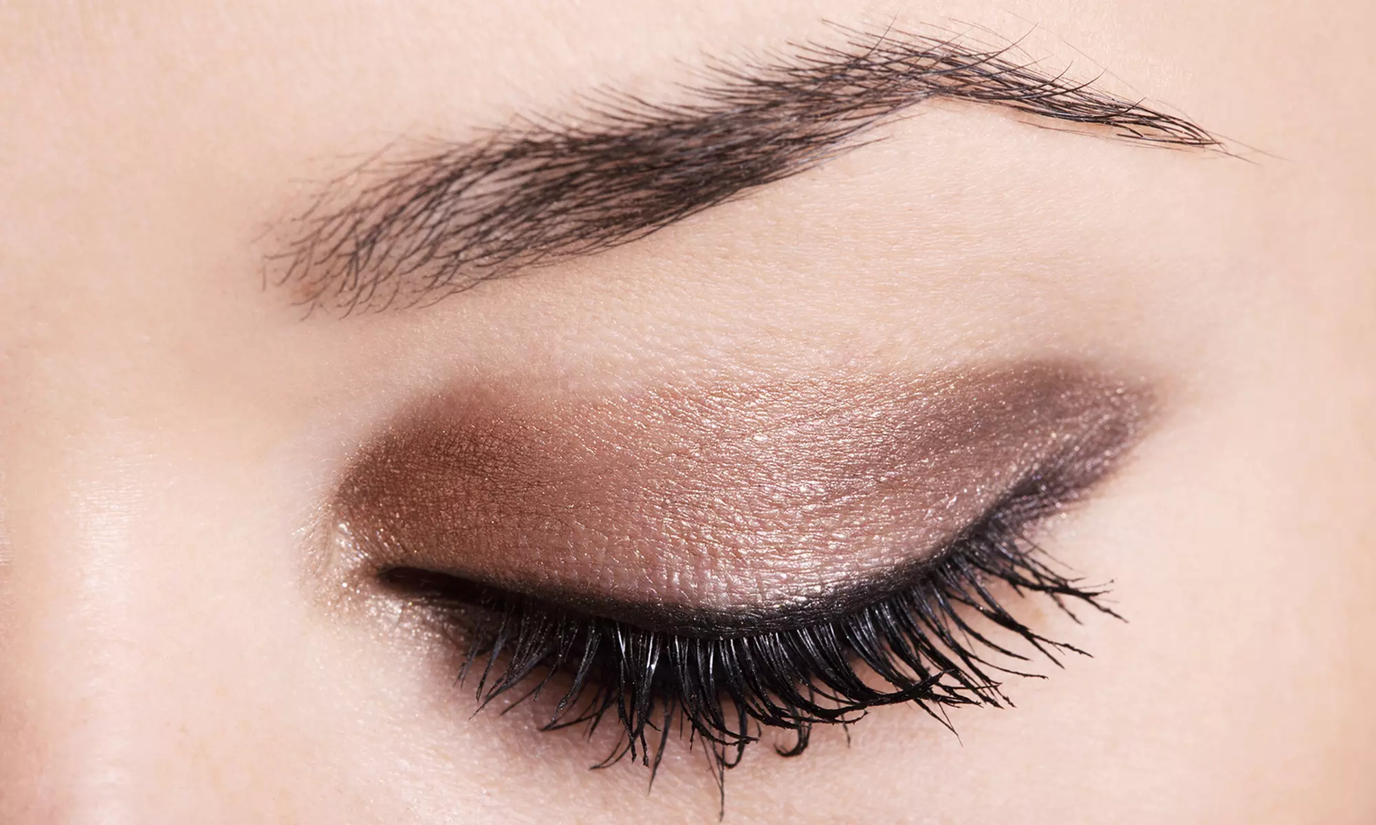 Two or Four Eyebrow-Threading Treatments in at Neel Threadz Spa (Up to 55% Off) - Primary Image