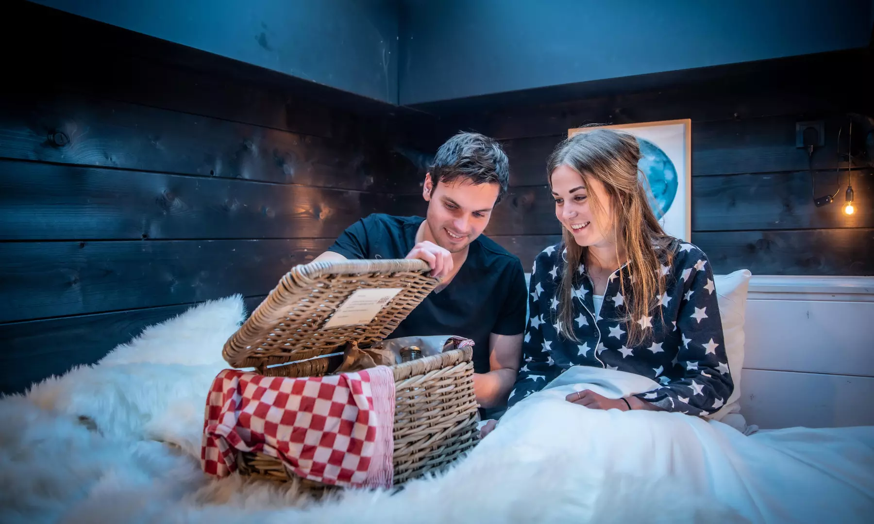 Twente: Safari Lodge-tent XL of Sterrenkubus met ontbijt