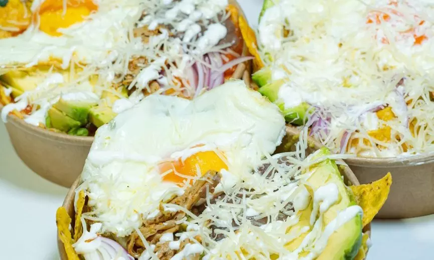 Menú mexicano take away para 2 o 4 con tacos, chilaquiles y postres