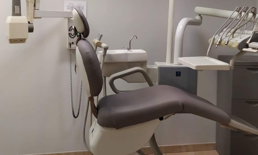 Image 3: Colocación de prótesis dental acrílica completa en 1 o 2 arcadas