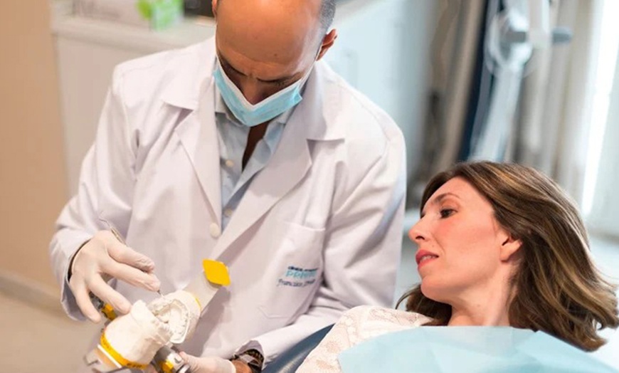 Image 7: Limpieza bucal con examen y diagnóstico para 1 o 2 personas