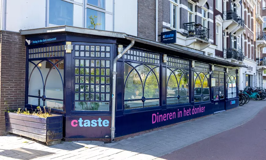 Image 6: Brunch in het donker: proef, voel en beleef het verschil in Amsterdam