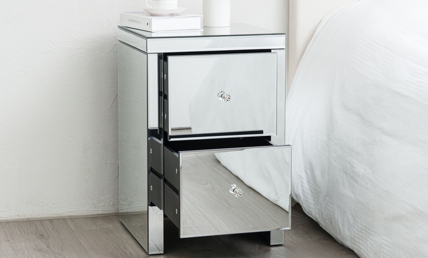 Image 9: Hollywood Mirrored Furniture range
