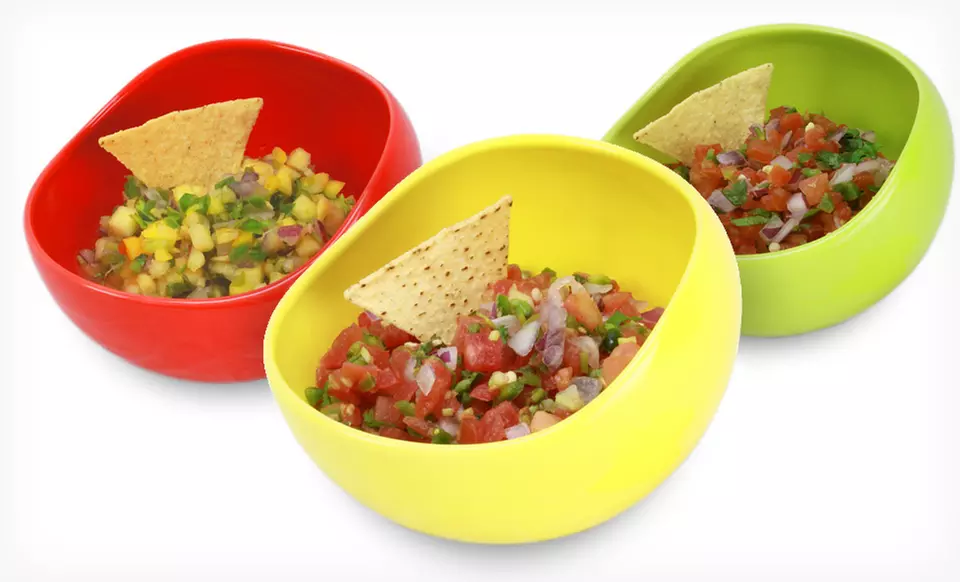 $8.99 for a Salsabol Dip Bowl ($16 List Price). Three Colors Available. Free Returns. - Second Medium