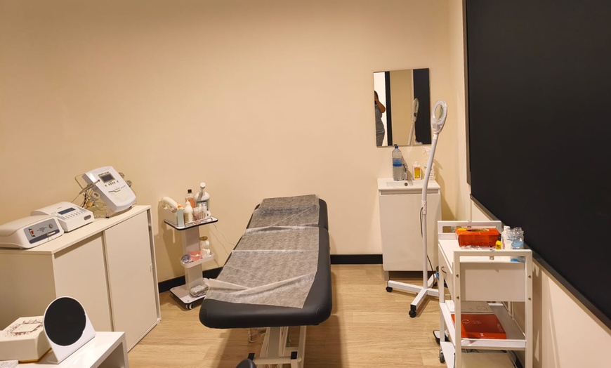 Image 3: Ultra-lifting HIFU 12D en rostro, cuello o papada con radiofrecuencia