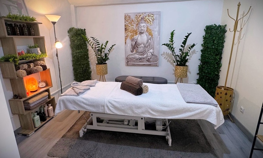 Image 5: Masaje relajante de 45 o 60 minutos para 1 persona