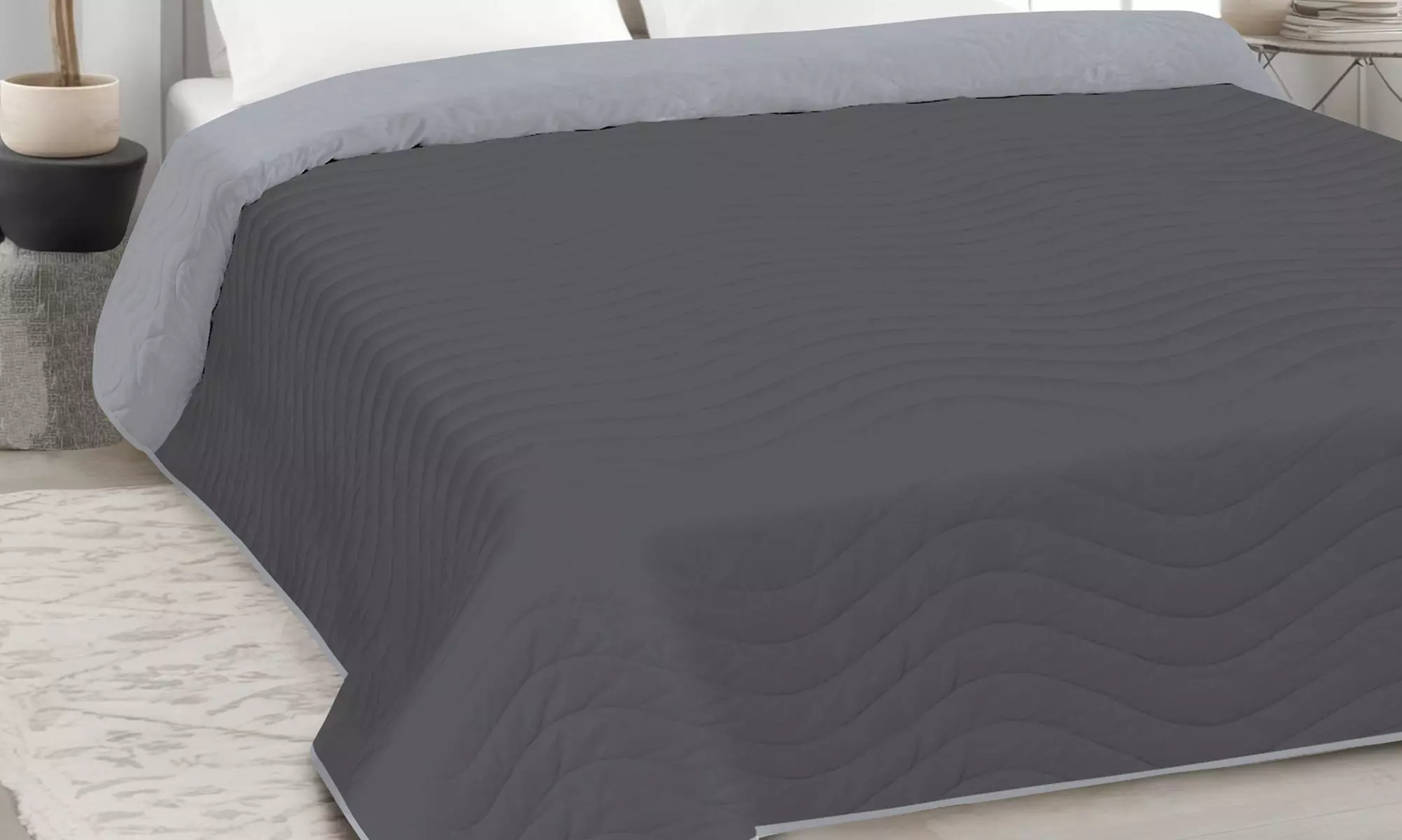 Tagesdecke mit Wellen-Steppung