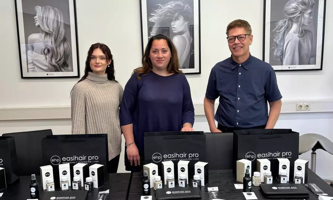 Damen-Haarpflege oder -Haarschnitt inkl. Kopfmassage für alle Haarlängen für 1 Person (bis zu 34% sparen) - Second Medium