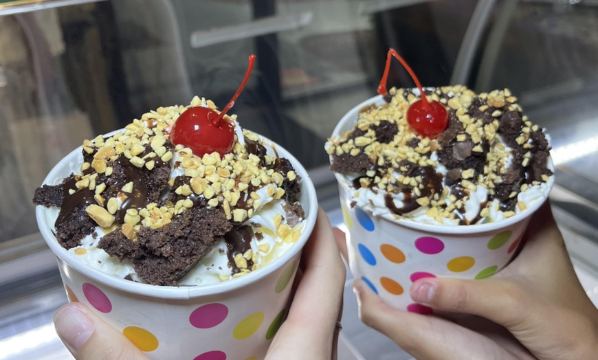 Image 13: $25, $40, or $70 on Food & Drink, Fudge Sundaes, Ice creams, & More
