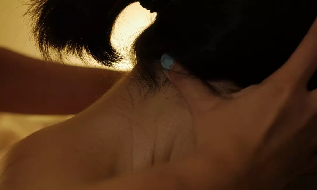 Ayurvedic Massage: 30-Min Head, Neck & Shoulder /45-Min w/ Back & Face