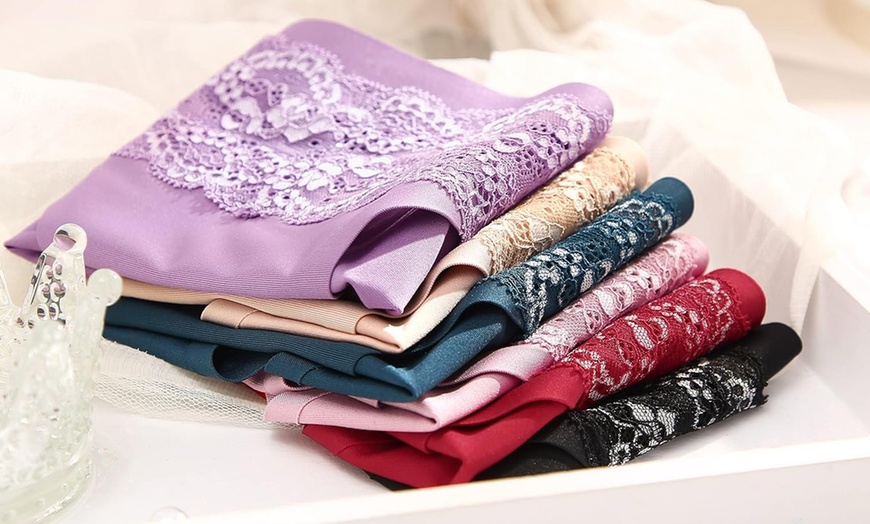 Image 7: Culotte sans coutures avec détails en dentelle