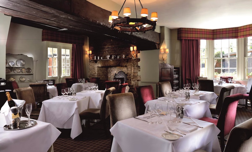 Image 11: Oxfordshire: Double Room with Breakfast
