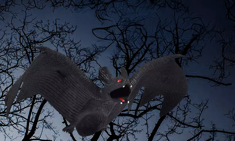 4pcs Halloween Hanging Fake Bat Decoration Props Party Decor Prank Joke - Primary Image