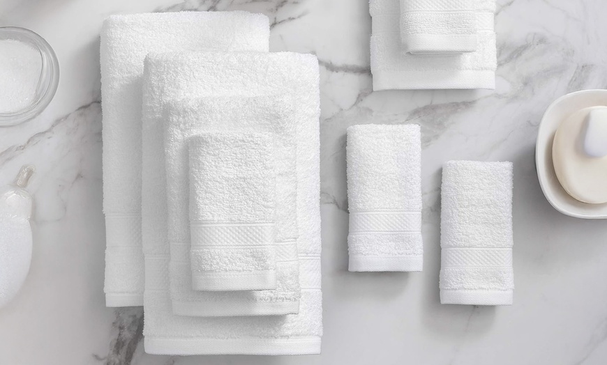 Image 3: 8-Piece Welhome 100% Cotton Towel Bale