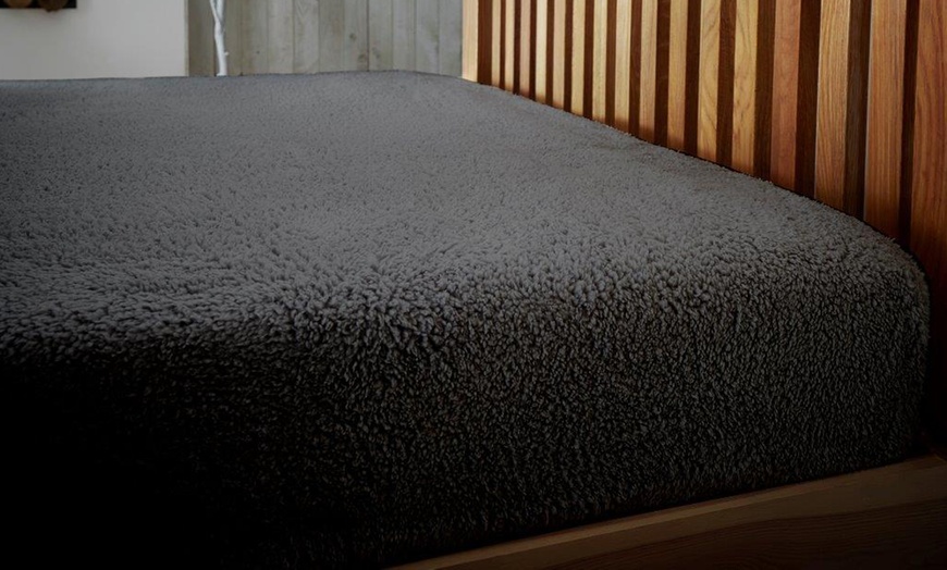 Image 12: Gaveno Cavailia Teddy Chiswick Duvet Cover Set or Teddy Fitted Sheets