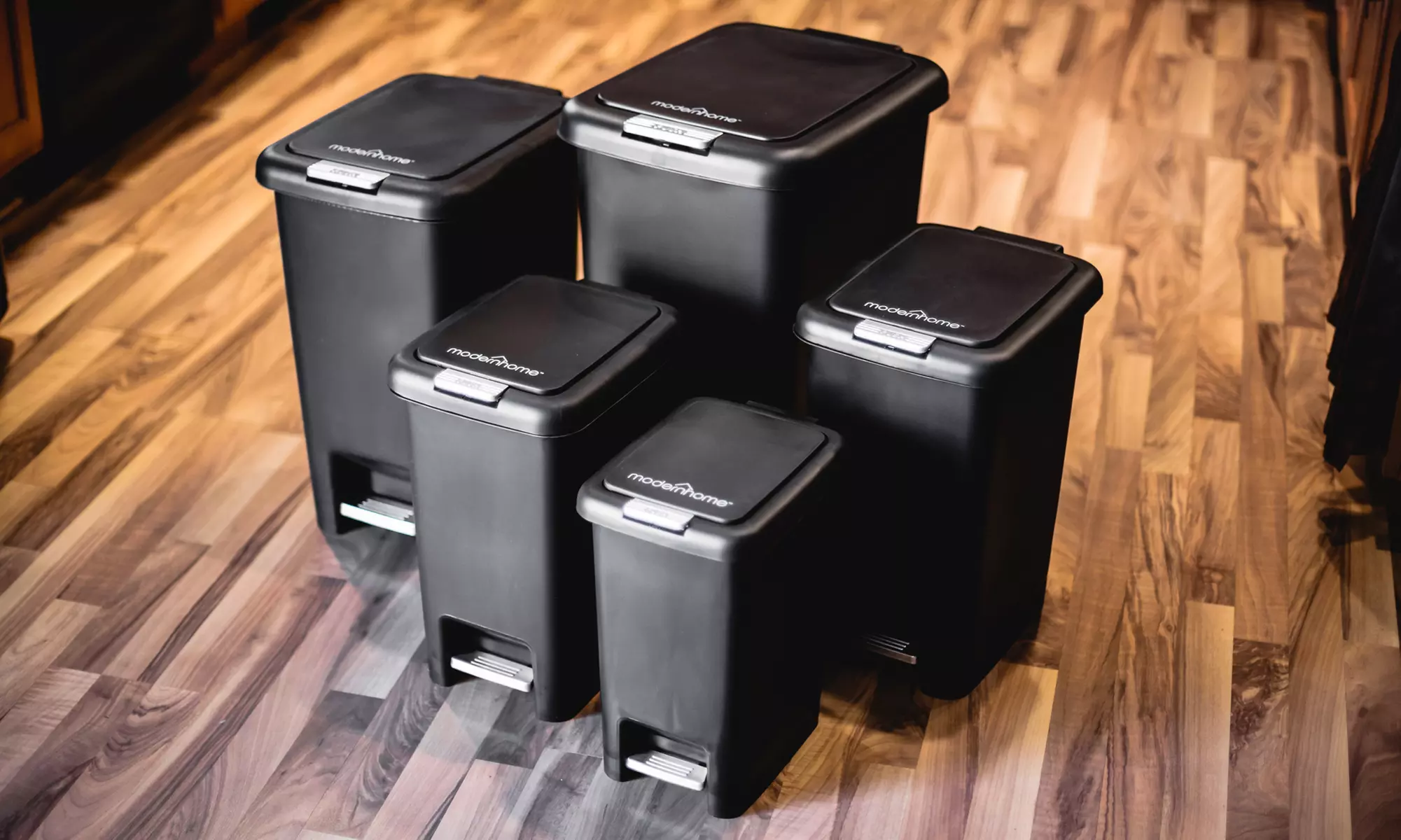 ModernHome Deluxe 5-Piece Trash Can Set - Primary Image