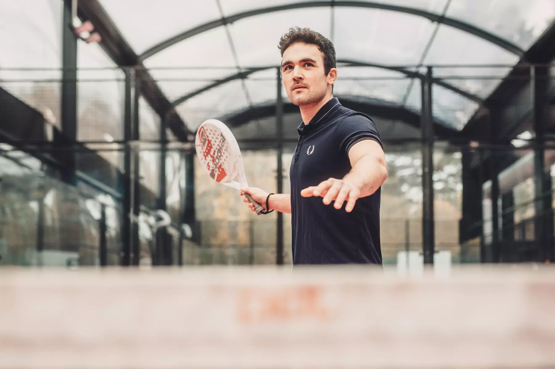 Rakieta w dłoń! Godzina gry w tenisa, padla, badmintona lub pickleball