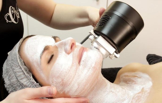 Microdermabrasion avec cellules souches