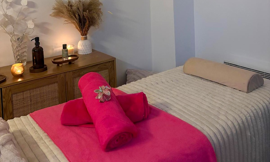 Image 3: 1 ou 3 séances de modelage detox complet de 60 min