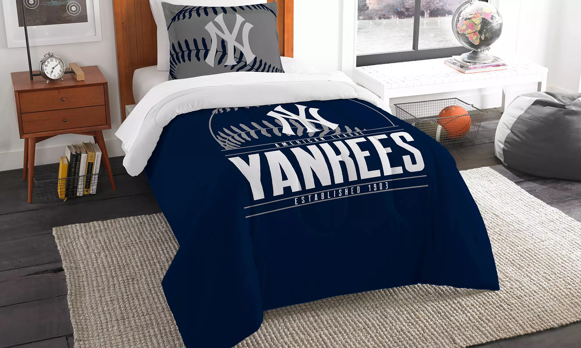 The Northwest Company MLB Twin Comforter Set (2-Piece) - Primary Image