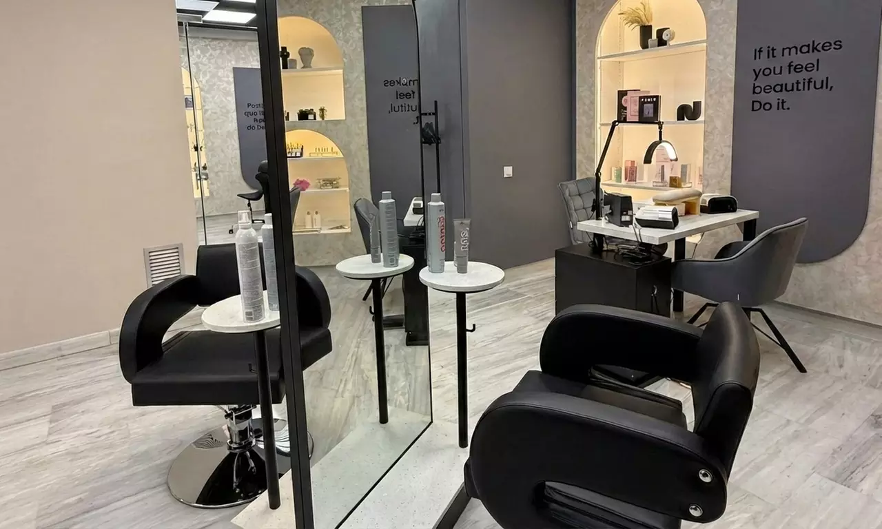 Sesión de manicura y/o pedicura normal o semipermanente