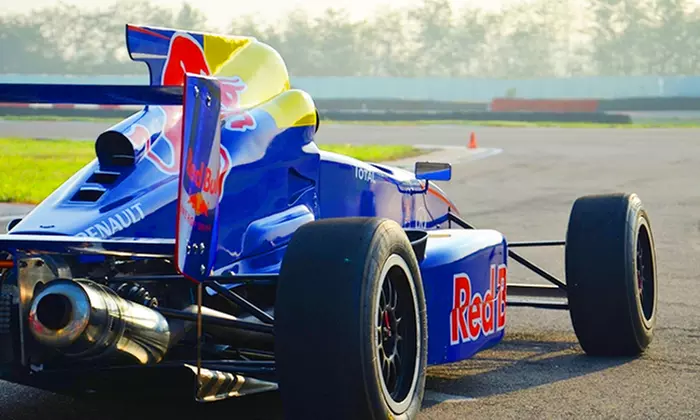 Giornata da pilota su Formula 2 (sconto fino a 79%). Valido in 5 circuiti - Primary Image