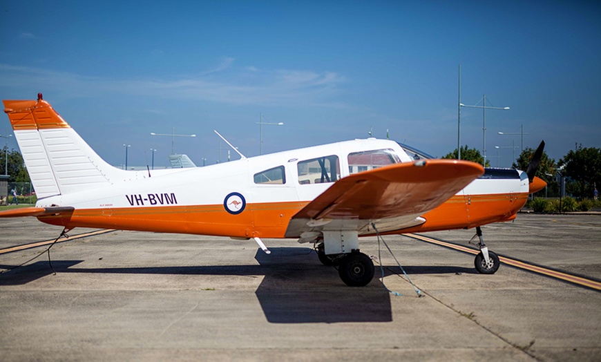 Image 1: 60-Minute Flying Lesson at Flight Academy Australia