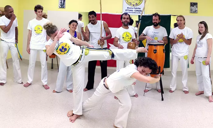 10 or 20 Beginners' Capoeira Martial-Arts Classes at Grupo de Capoeira Dendê do Recife (Up to 80% Off) - Primary Image