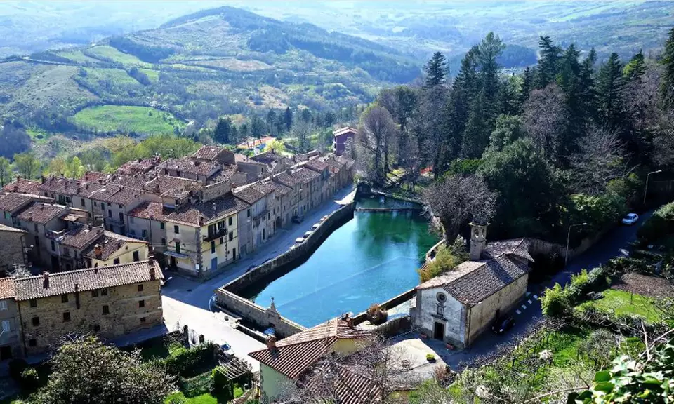 Toscana: Soggiorno con Colazione o Cena, Idromassaggio e e-bike