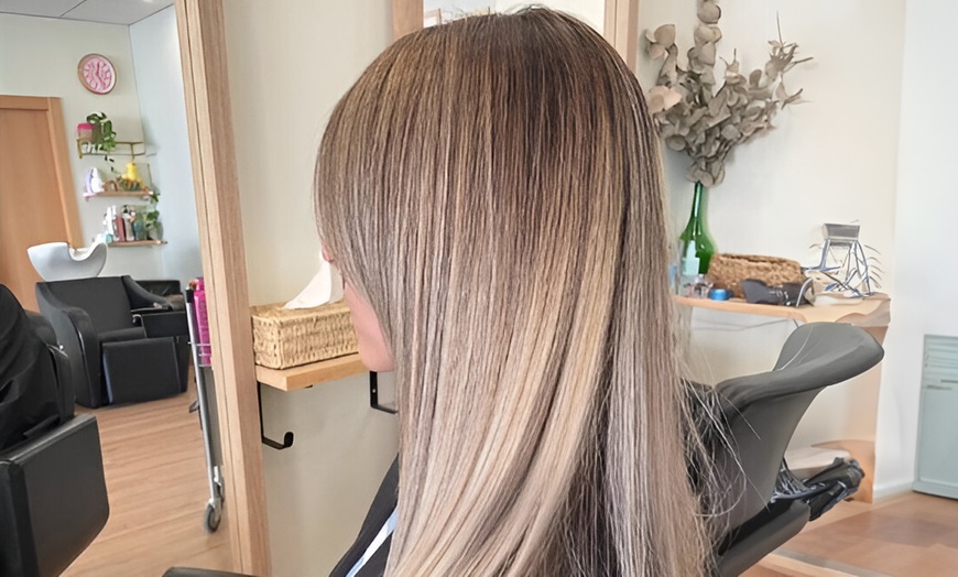 Image 3: Alisado de queratina o japonés con corte de puntas y peinado para 1