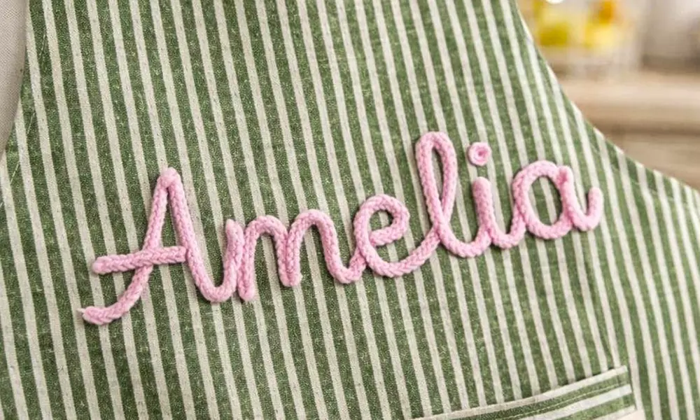 Custom Mother’s Day Apron – Personalized Name, Perfect Gift for Mom