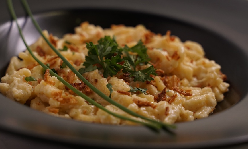 Image 3: Schnitzel nach Wahl inkl. Beilagensalat für 1 bis 4 Personen