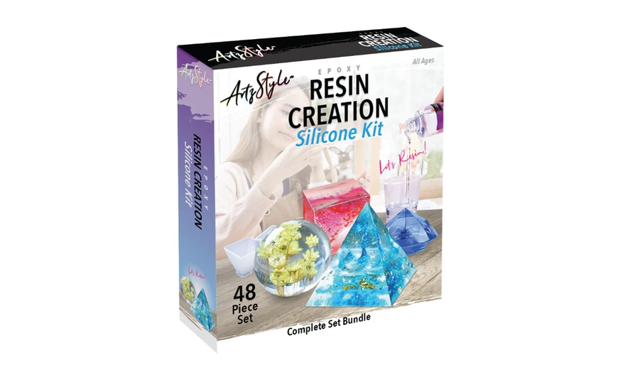 Image 2: Explore Creativity with a Resin Creation Kit for Artists