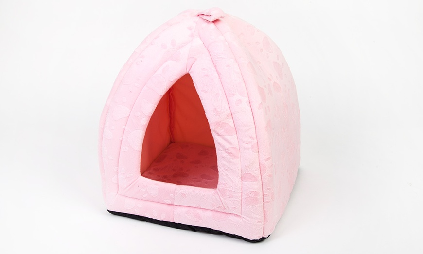 Image 2: Faux Fur Igloo Cat Bed