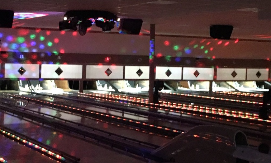 Image 4: Up to 67% Off Bowling for up to Six at Johnson's Duckpin Lanes