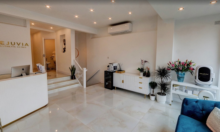 Image 2: TSUBOKI Japanese Face Massage Or Manual Lymphatic Face Massage