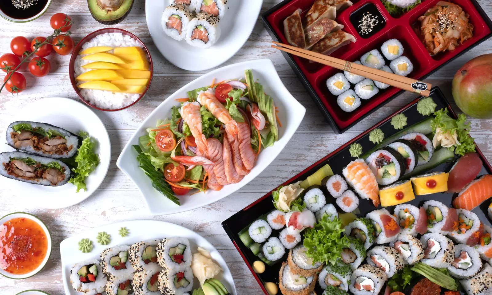 Sushi - All-you-can-eat inkl. grüner Tee für 1, 2 oder 4 Personen